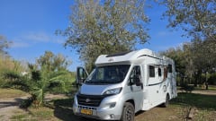 Campi – Luxury 2p Bürstner with queen bed, air conditioning and inverter 