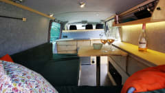 Cozy Custom Volkswagen T6.1 (Automatic!)