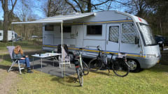 6 persoons winteruitvoering met B rijbewijs  – 6 person Eura Mobil integral from 1996