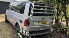 4p Volkswagen bus uit 2022