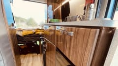Coopers Camper – Autobus Peugeot a 4 posti letto dal 2022