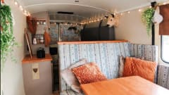 Columbuz  – Cool old Red Cross bus from 1985