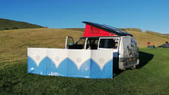 Link  – Head turning 4 berth Volkswagen T4