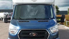 blauw – Carado Camper semi-integrated 4 per.