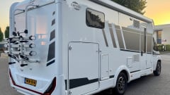 Fiat automatic Carado t447 pro +2023 semi-integrated 4p