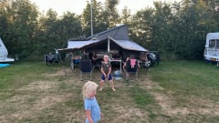 4p Mercedes-Benz campervan uit 2010