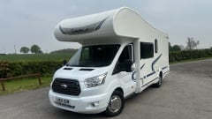 Large 6 berth modern motorhome
