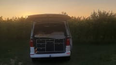 2p Volkswagen bus camper from 2017