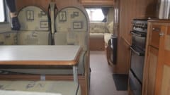 Mabel – 6 Schlafplätze Mercedes Auto-Trail