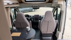 2p Malibu bus uit 2025