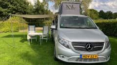 2-person Mercedes-Benz bus from 2014
