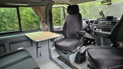 De Nugget – 4p Ford bus from 2008