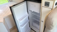Andre de camperaar – Bella Opel Movano a 2 posti