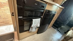 Our Molly – 6 berth Peugeot alcove from 2015
