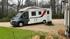 Bart Lola – 4p Bürstner semi-integrated uit 2016