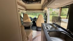 Follow the Sun – 4p Carthago bus from 2023