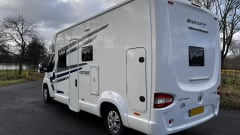 ScotlandCamp – Luxury Swift Escape 695 5 seatbelts 6 berth