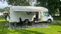 Luxury 4p Ford Kronos Roller Team 2021 for rent – Travel in comfort!