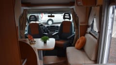Lowieke – Clean and spacious family camper!