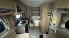 Tilly – 4 berth Spacious and comfortable with fixed french bed