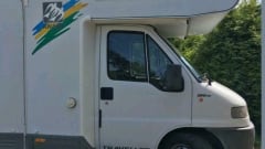 reliable 6-person camper from the A brand knaus with air conditioning