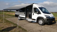 Luxury Pössl bus camper 640 with length beds