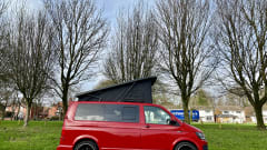VW T6 Transporter Pop-Top Campervan