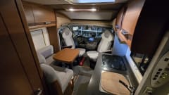 sunti  – 2p Knaus overland off grid camper 