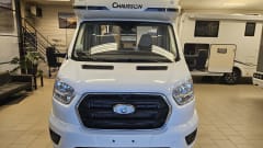GZX-72-N – Chausson 777GA Automatic Etape Line very luxurious, km free!