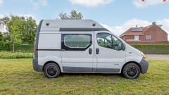 Renault Camper bus – Nice and strong campervan from 2005