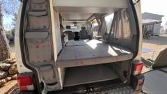 Piet – Volkswagen transporter (2,5 liter 102HP) T4 California for 2 or 4 persons