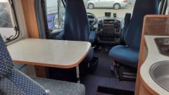 2p Fiat semi-integrated uit 2004