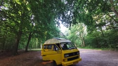 Sunny – 2p Volkswagen campervan from 1981