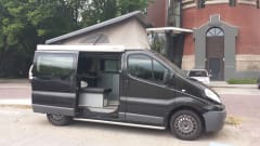 A comfortable and compact Renault Trafic.