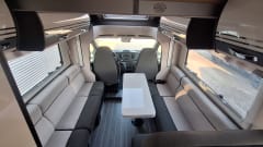 Spacious 4p camper RollerTeam Performance Plus 247 TL Ford