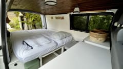 Bulli Ruby – Volkswagen T5 (2012) for 2 people