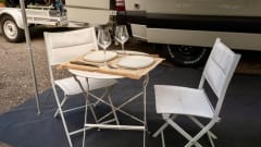 5. Vanlife mit Stil | Voll ausgestattetes Off-Grid-Campingfahrzeug