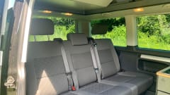 Complete and luxurious VW Multivan with WIDE BED
