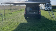 Bluey – 4p Ford Raptor rooftop from 2020