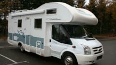 Km vrij – Luxury 4 person(*) Ford Rimor Alcove