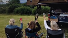 Raptor with 3p roof tent, fully equipped