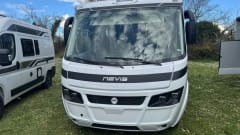 2026 4P McLouis 870 intégral : luxe et aventure à l'état pur sur roues ! 