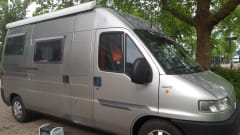 Compact fine Pössl bus factory construction with shower