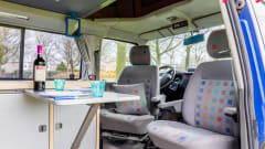 Foelie – 4p Volkswagen campervan uit 2002