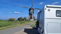 Nieuwe, ruime en complete camper voor 4 personen