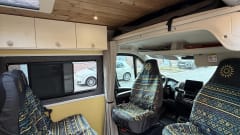 Boulder Bus – Off-Grid Opel Movano 4 gordel plaatsen 