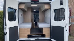 Sunliving – Sunliving Bus camper with bus biker 