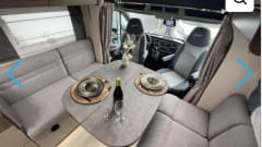 170 pk automaat – Challenger graphite 348 XLB automaat