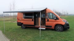 Oranje Boven – Pössl Camperbus 2 Win R Plus from 2019 with 163 HP and Euro6