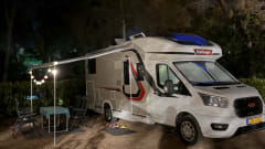 Challenger – Very luxurious camper with automatic transmission, cozy layout, and 2 rooms!